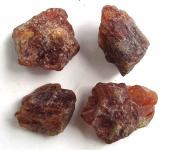Hessonit Granat, 4 Rohedelsteine aus Brasilien, 35 g. 