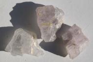 Kunzit, Spodumen, 3 Rohedelsteine aus Afghanistan 78.1 Ct., 15-22 mm 