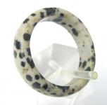 Ring aus Dalmatiner-Jaspis, 17.2 mm 
