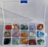 Sammlung, 15 Minerale in transparenter Sammelbox mit Deckel 