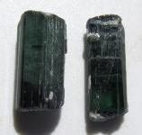 Grüner Turmalin aus Afghanistan, 2 Rohsteine Kristalle 10 Ct., Edelsteine 
