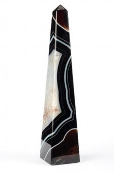 Achat Obelisk schwarz mit hellem Muster, 140 mm hoch, 150 g. 