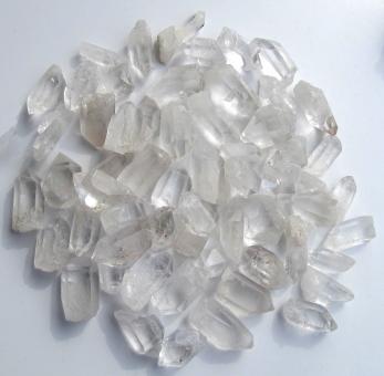 11 Bergkristall Spitzen klar, ca. 20 bis 35 mm, 100 g. 
