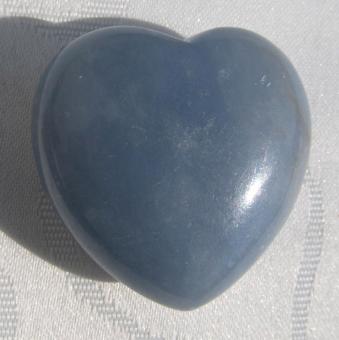 Herz aus Blauquarz, bauchig, ca. 39 mm 