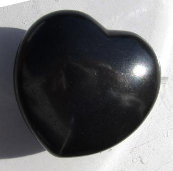 Herz aus Hämatit, bauchig, ca. 38 mm 