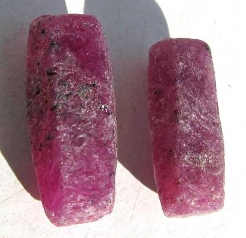 Rubin Kristalle aus Afghanistan 19.3 Ct., Rohedelsteine 