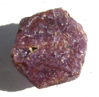 Rubin, Rohedelstein aus Tansania, Kristall 27,4 Ct. 