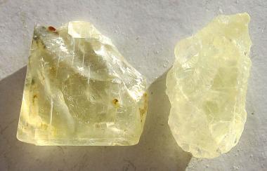 Sanidin, 2 Edelsteine aus Madagaskar, 29.2 Ct, 16-17 mm 