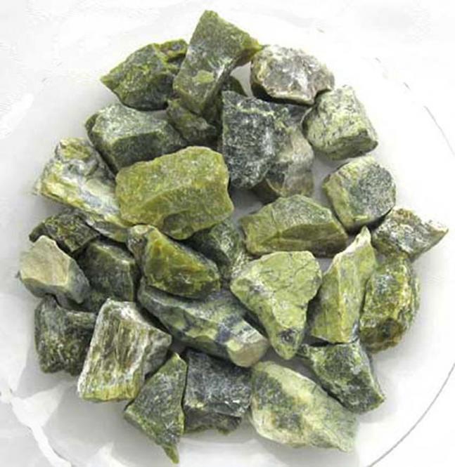 Serpentin, Rohsteine Mineral Wassersteine 500 g.
